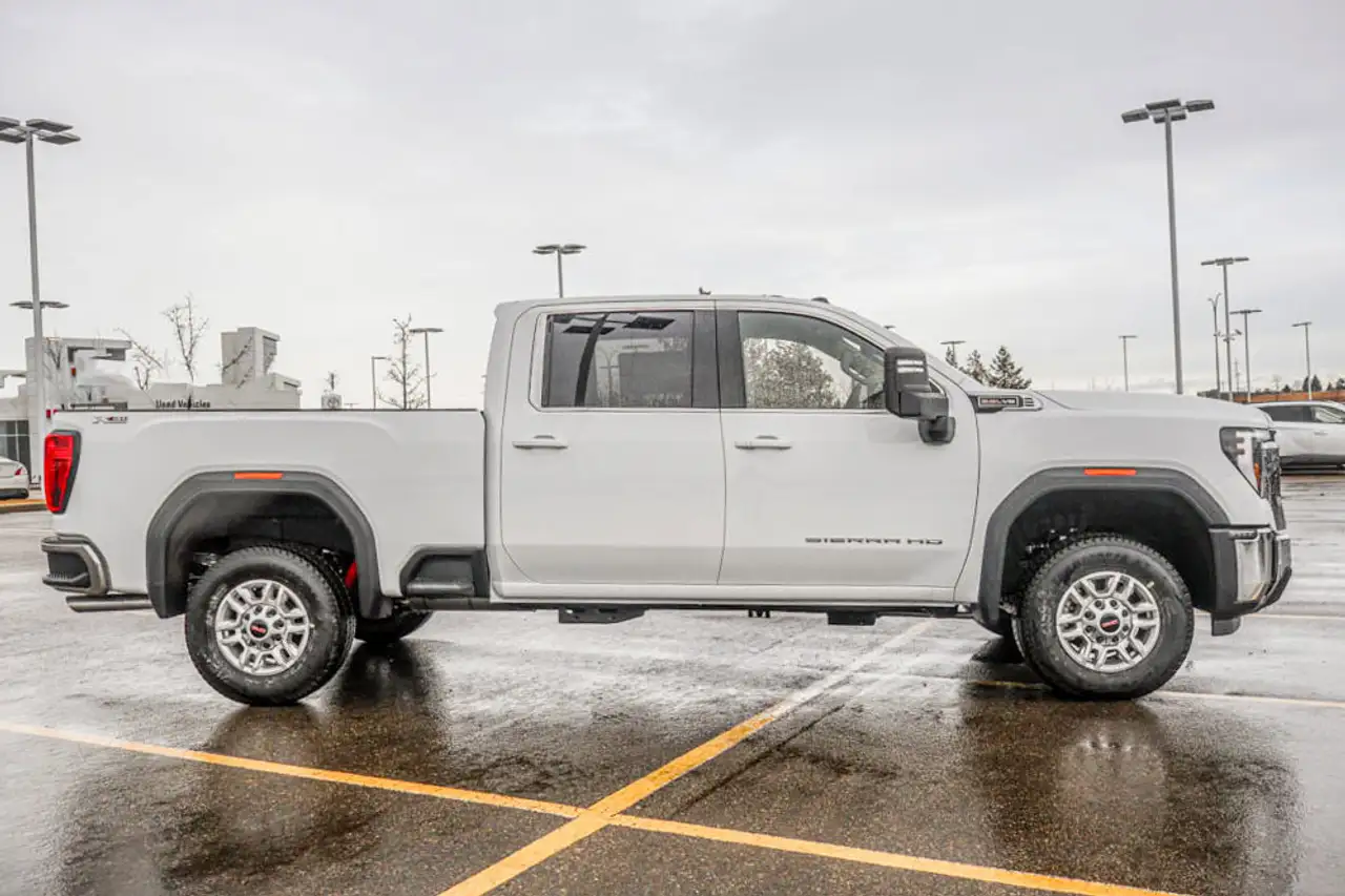 GMC Sierra 2500HD снимка GMC Sierra 2500HD