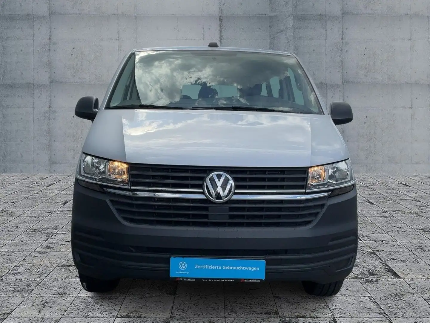 Volkswagen T6.1 Kombi 2.0 TDI EcoProfi NAVI+PDC+GRA+AHK+SHZ Срібний - 2
