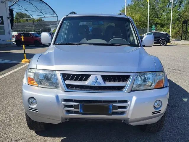 Mitsubishi Pajero Pajero III 2000 3p 3.2 tdi 16v di-d GLS