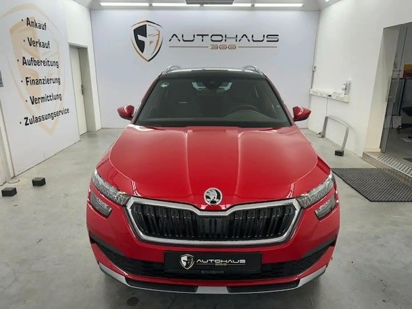 Skoda Kamiq Selection KLIMA NAVI RFK MFL TEMPOMAT PDC Rood - 2