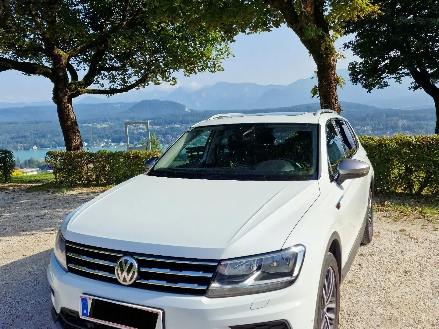 Volkswagen Tiguan Allspace 2,0 TDI SCR 4Motion Comfortline Weiß - 1
