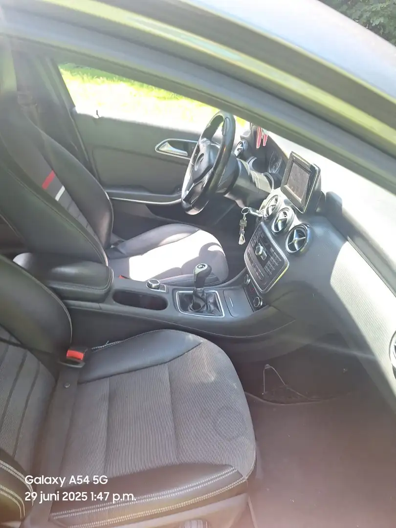 Mercedes-Benz A 180 4U3 Grijs - 2