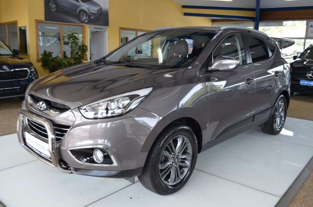 Imagine Hyundai iX35 FIFA World Cup Edition 2WD