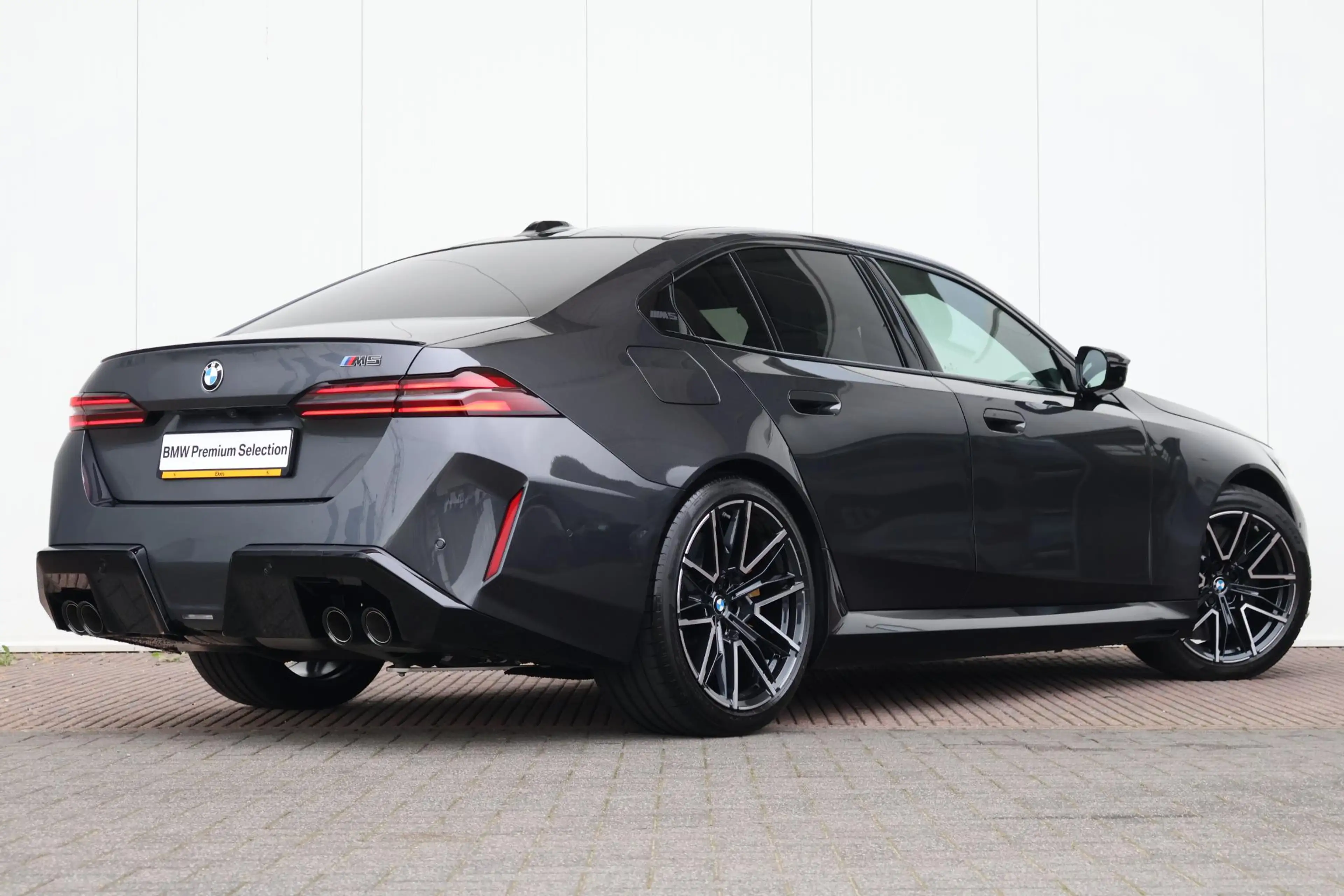 BMW M5 5 Serie Sedan M-Driverspack / Trekhaak / Panoramad — photo 7
