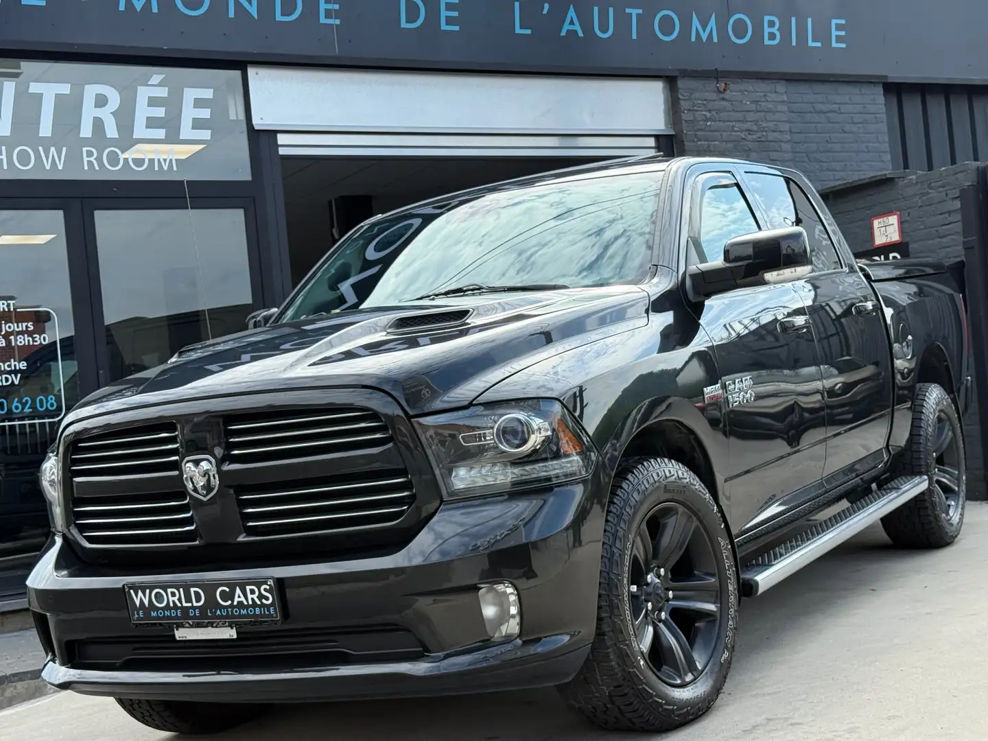 Dodge RAM 5.7i LPG SPORT - TOIT OUV. - NAVI - CAMERA - BLACK Zwart - 1