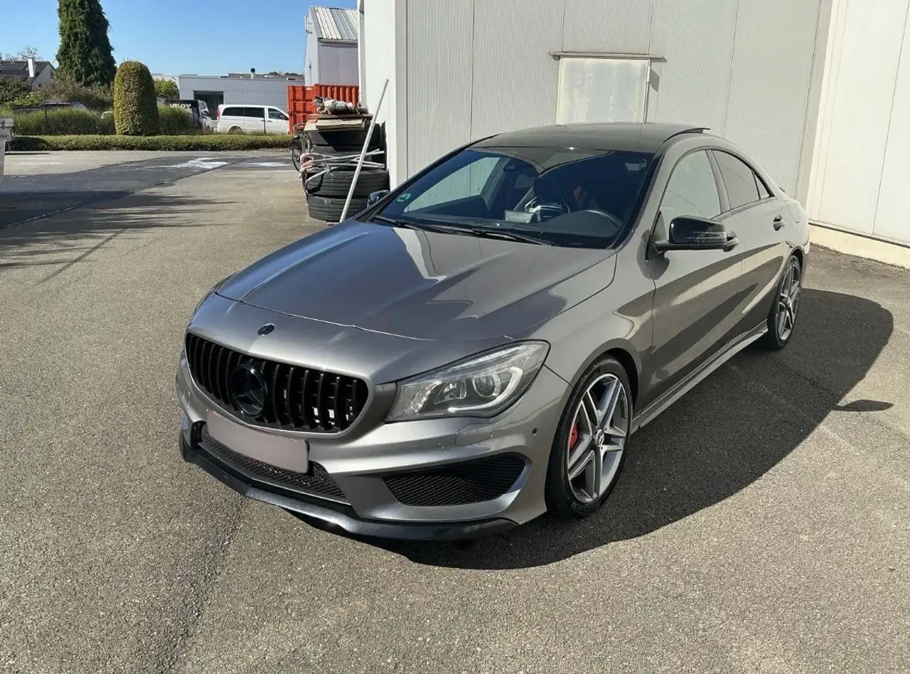 Mercedes-Benz CLA 45 AMG