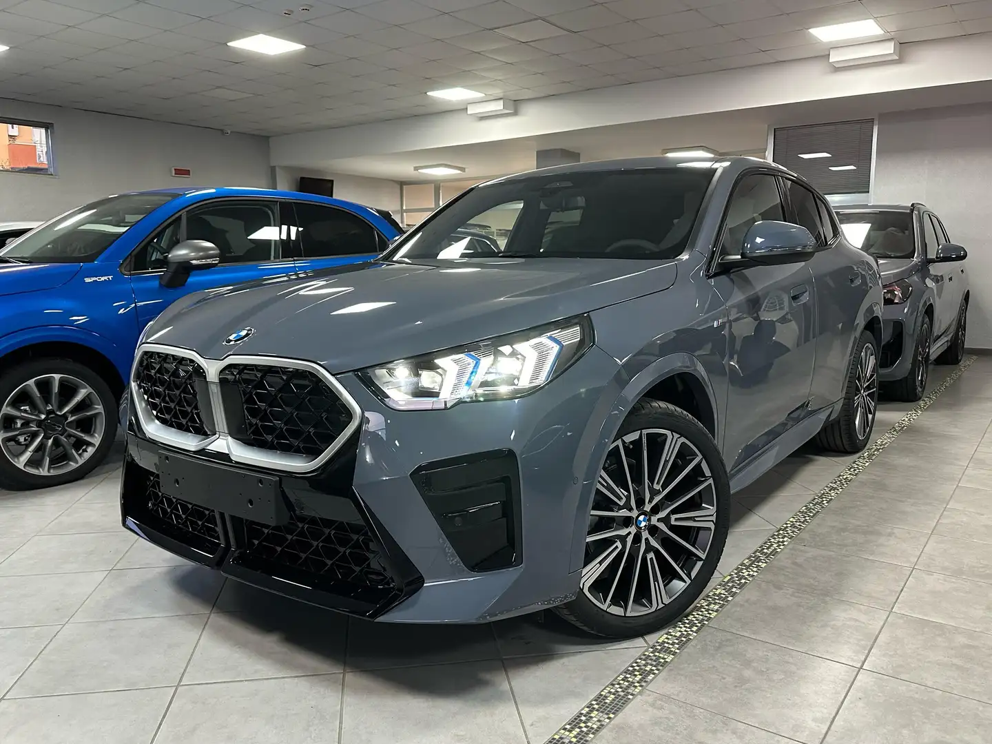 BMW X2 sdrive 18d M Sport auto Led KM0 ITALIANA Gris - 2