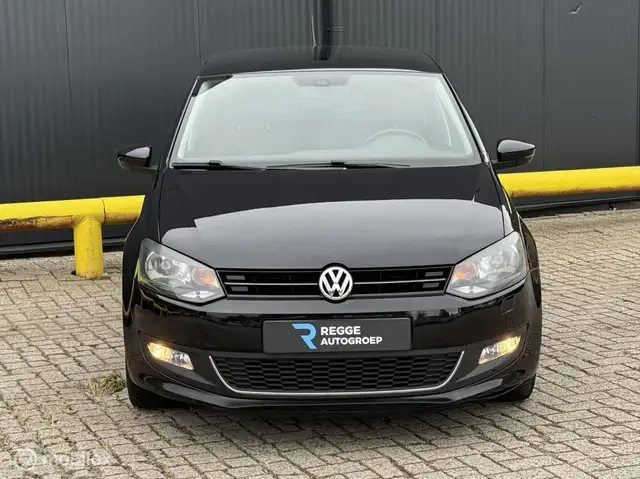 Volkswagen Polo view 5