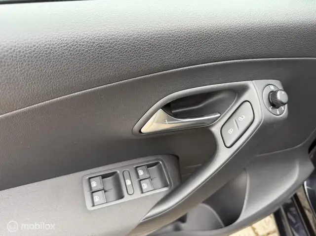 Volkswagen Polo view 16