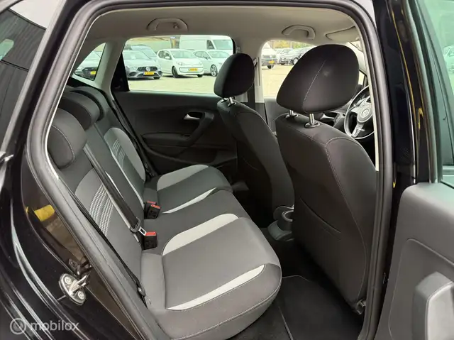 Volkswagen Polo view 19
