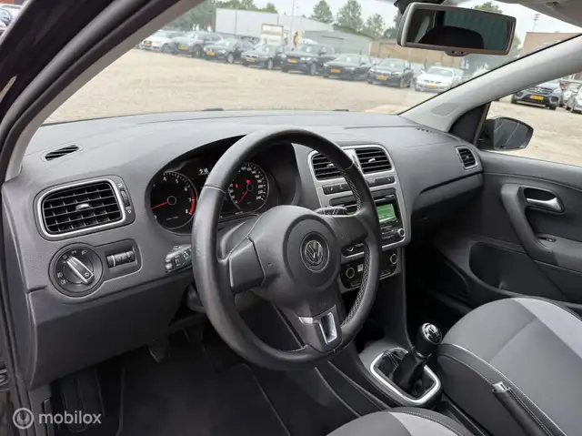 Volkswagen Polo view 10