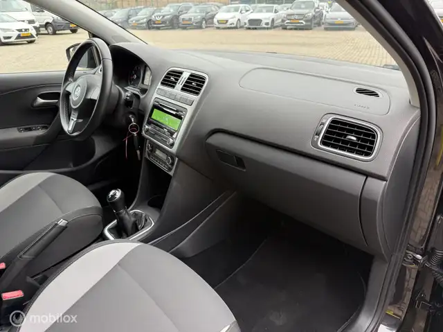 Volkswagen Polo view 12