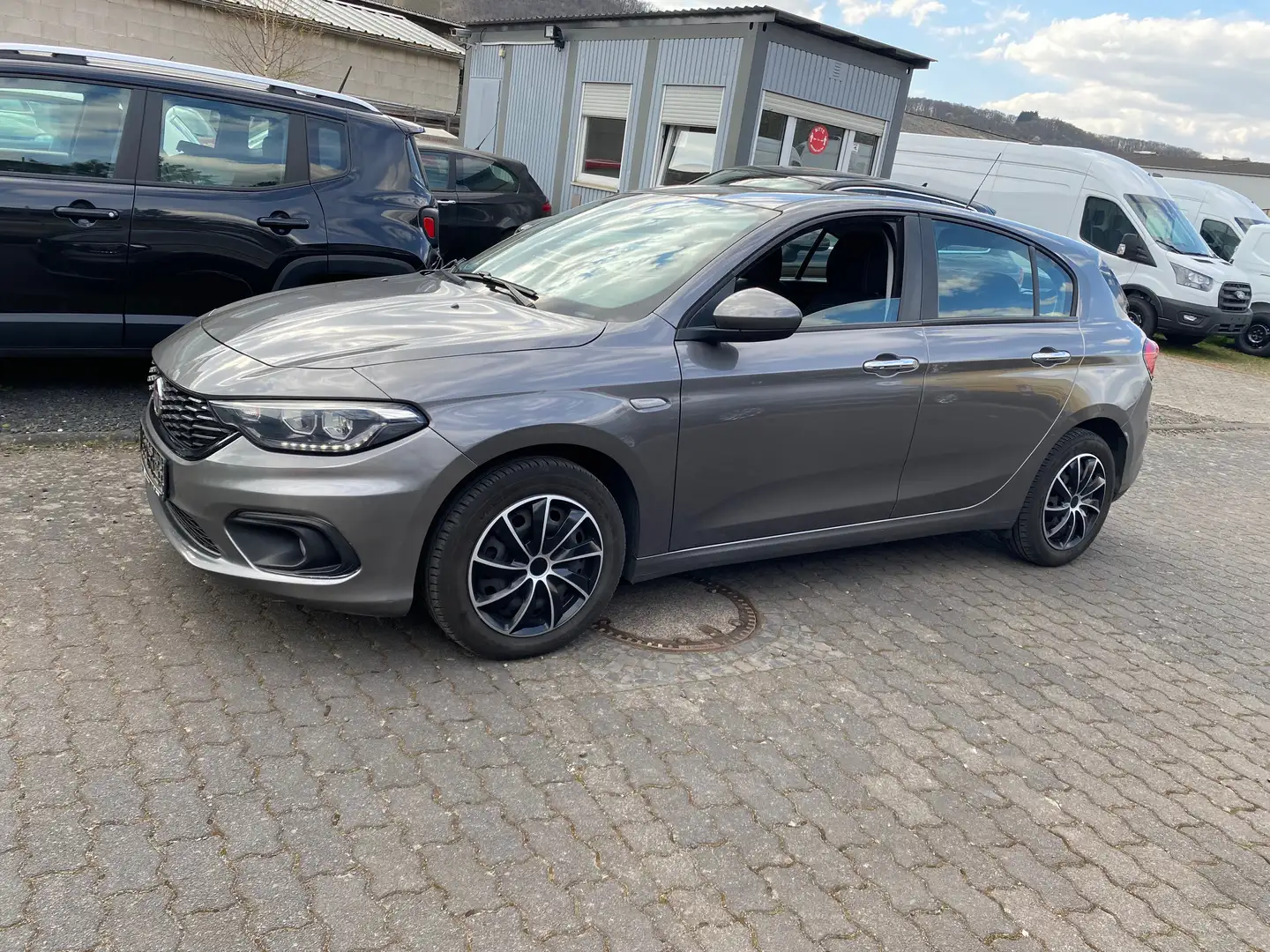 Fiat Tipo 1.6 MultiJet Easy Scheckheft Grau - 2