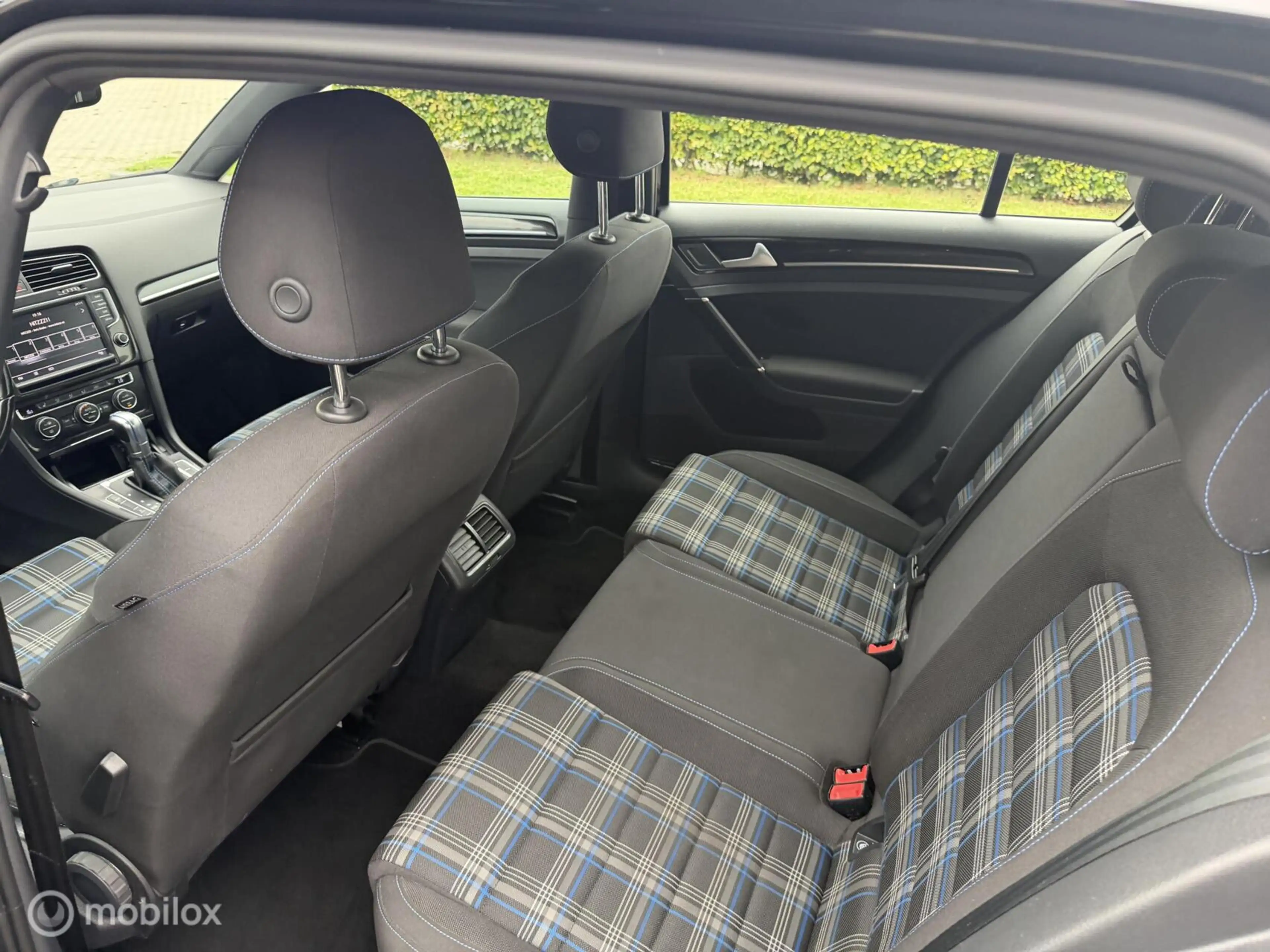 Volkswagen Golf GTE 1.4 TSI — photo 5