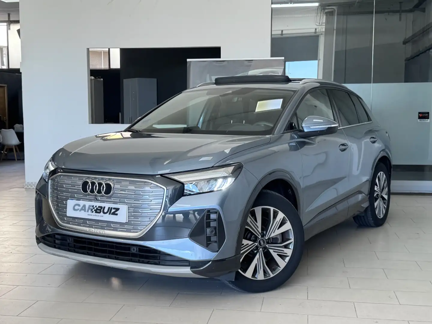 Audi Q4 e-tron 40 Advanced 82KWh Gris - 1