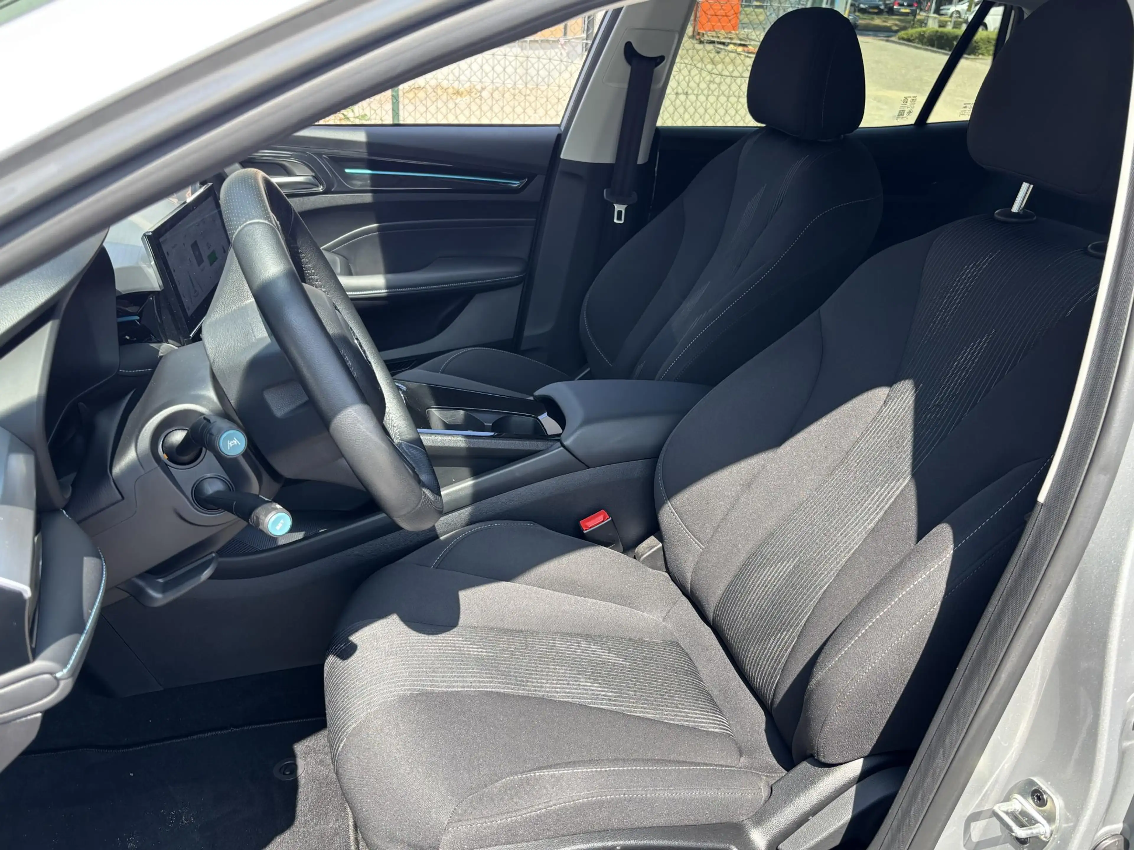 MG MG5 Electric Extended Range 61KWh Comfort | Rijklaar i — photo 5