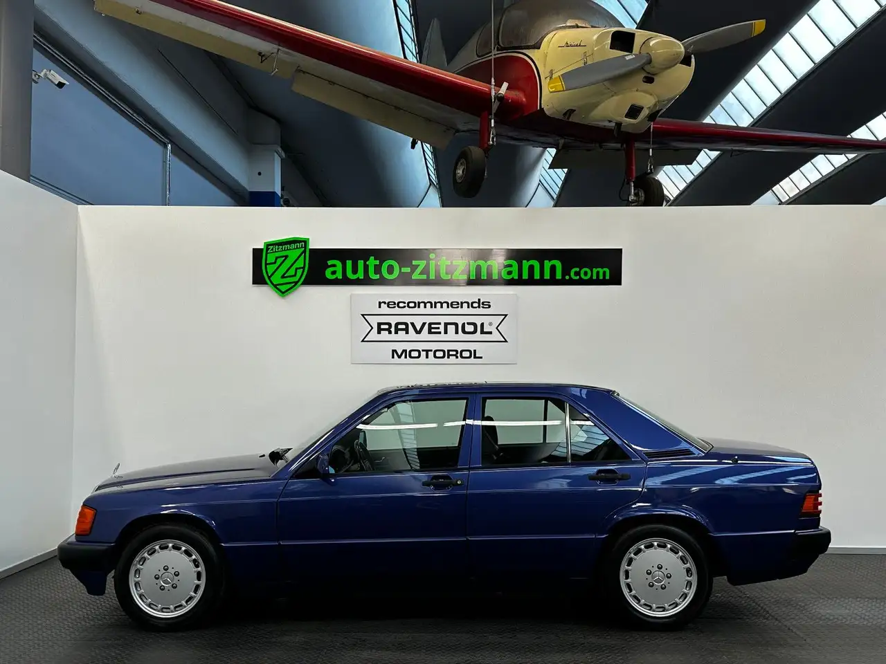 Mercedes-Benz 190 E 2.3 /AVANTGARDE AZZURRO/LIMITED 1 OF 950, foto 5
