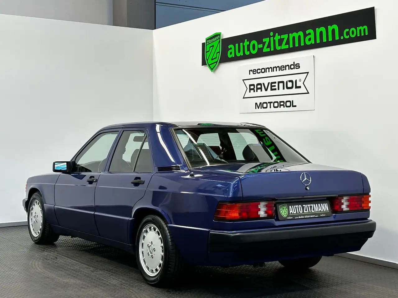 Mercedes-Benz 190 E 2.3 /AVANTGARDE AZZURRO/LIMITED 1 OF 950, foto 4