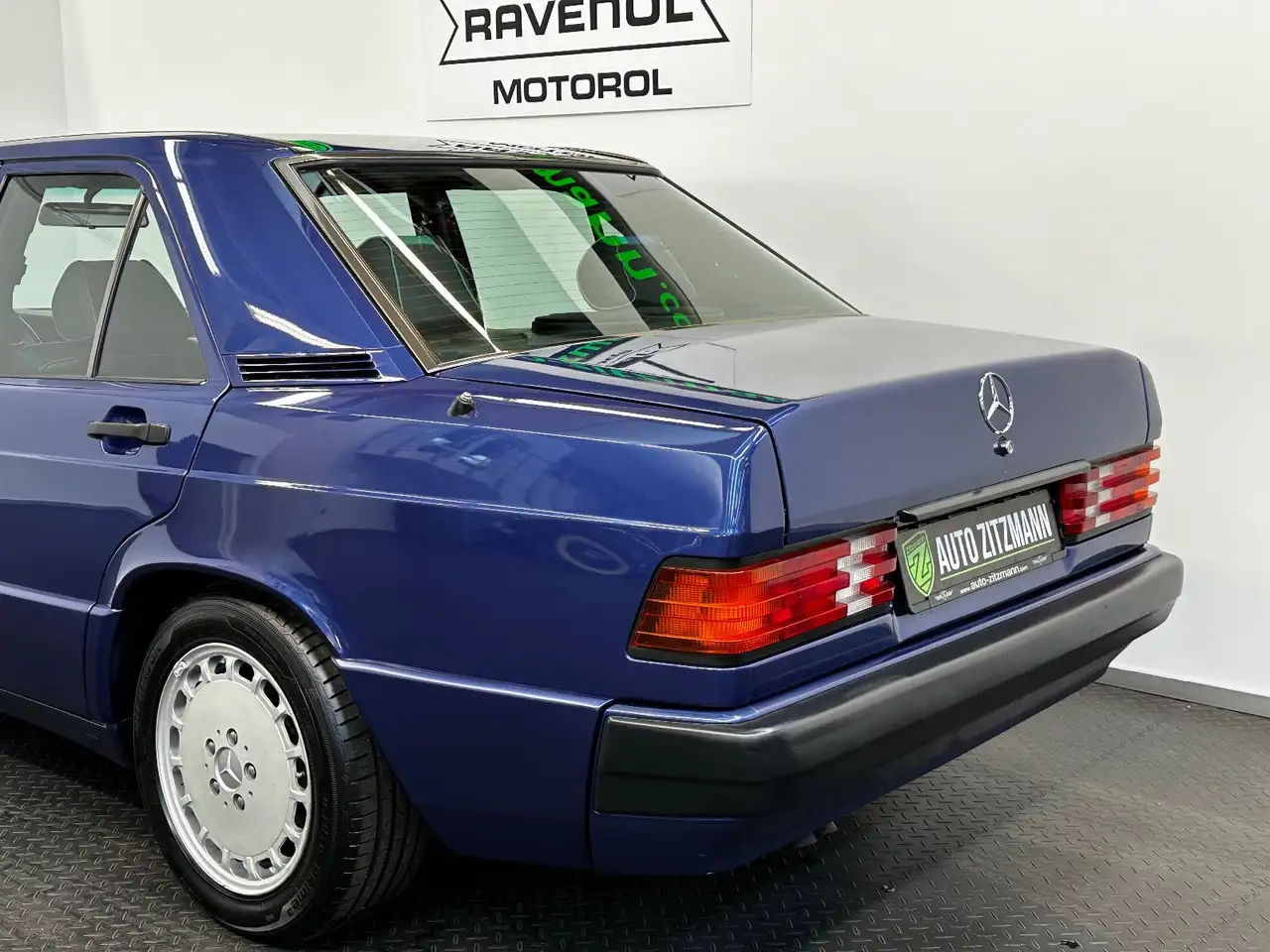 Mercedes-Benz 190 E 2.3 /AVANTGARDE AZZURRO/LIMITED 1 OF 950, foto 10