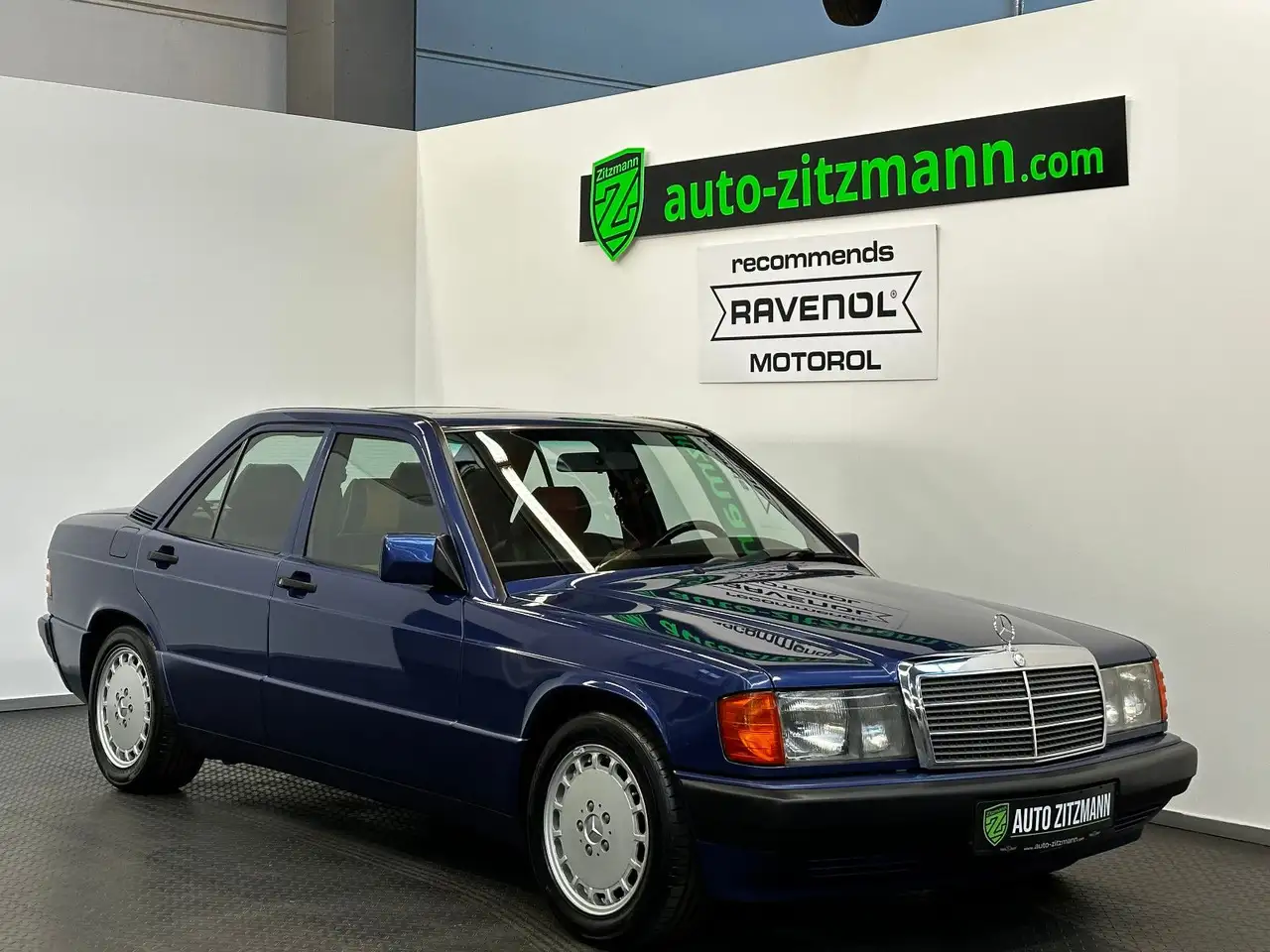 Mercedes-Benz 190 E 2.3 /AVANTGARDE AZZURRO/LIMITED 1 OF 950, foto 2