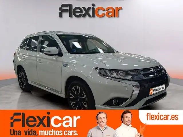 Mitsubishi Outlander PHEV Kaiteki 4WD