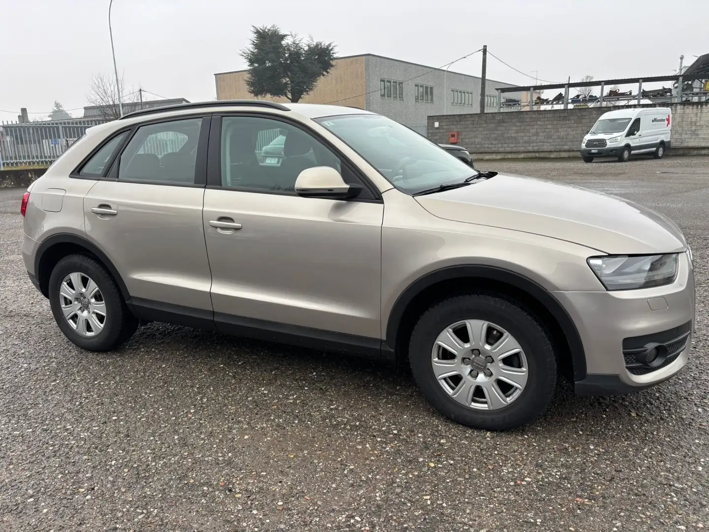 Audi Q3 Q3 2.0 TDI Advanced Plus Gris - 2