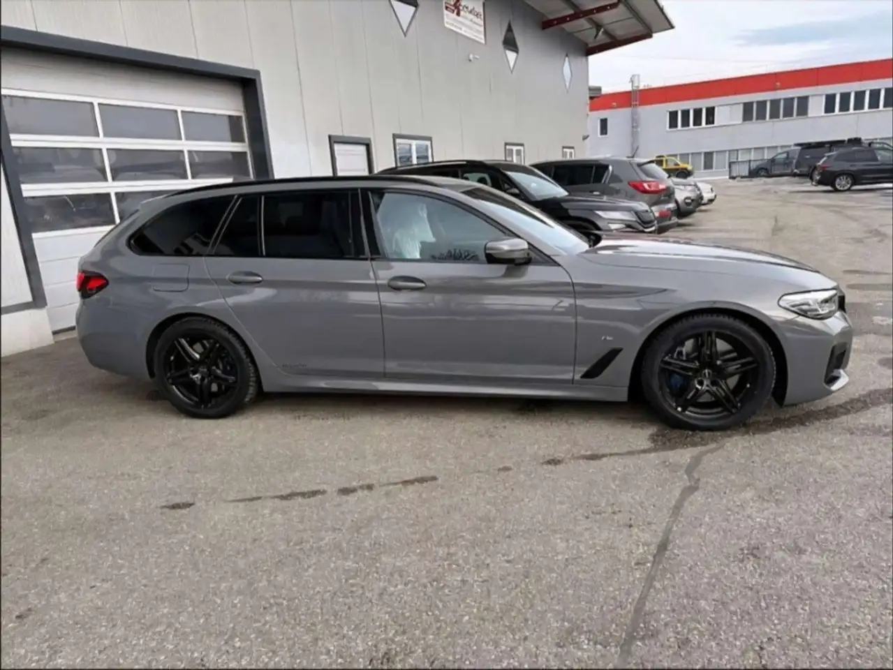 BMW 530