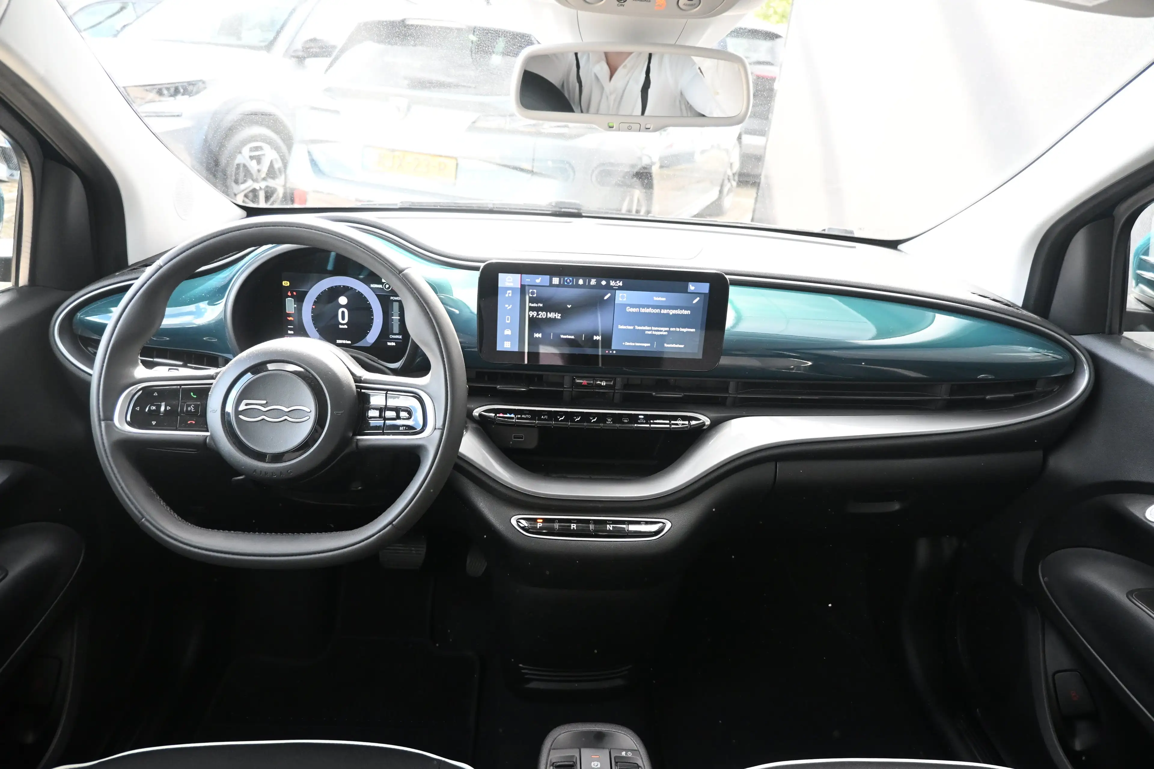 Fiat 500e Icon 42kWh 97,65%SOH! | Navi by App | Achteruitrij — photo 10