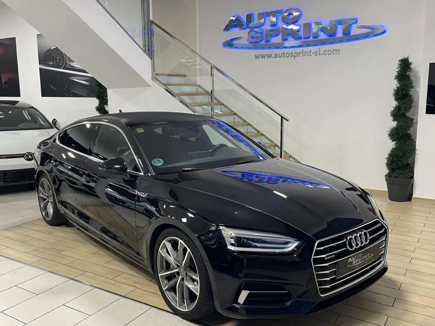 Audi A5 Sportback 3.0TDI Sport quattro S-T 160kW Schwarz - 1