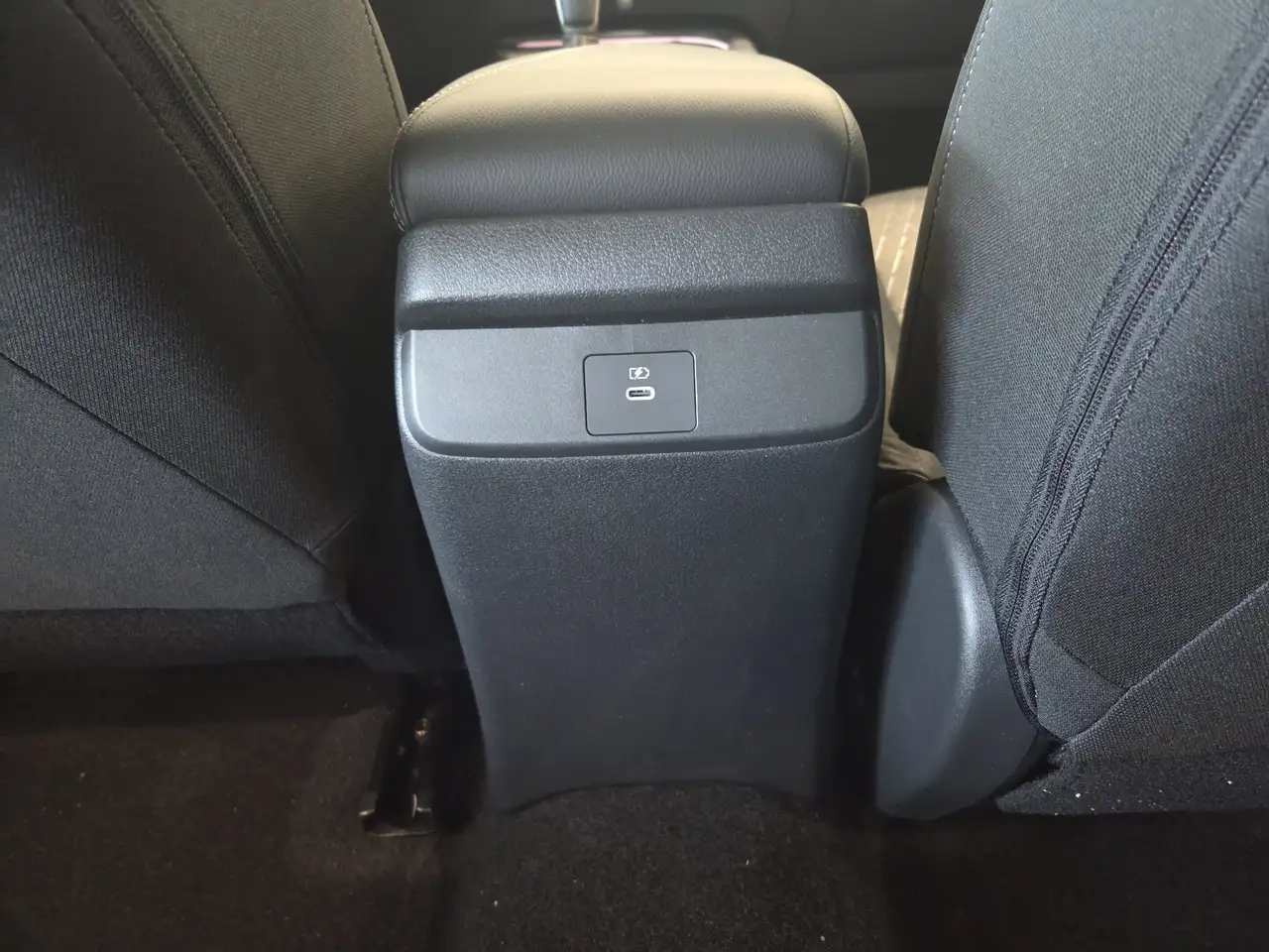 Nissan Sentra снимка Nissan Sentra