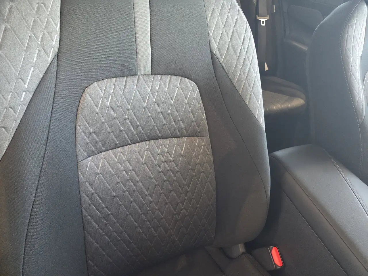 Nissan Sentra снимка Nissan Sentra