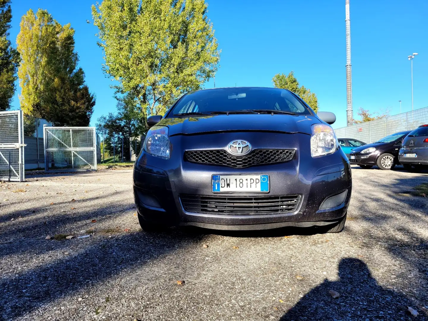 Toyota Yaris 5p 1.0 Sol - 2