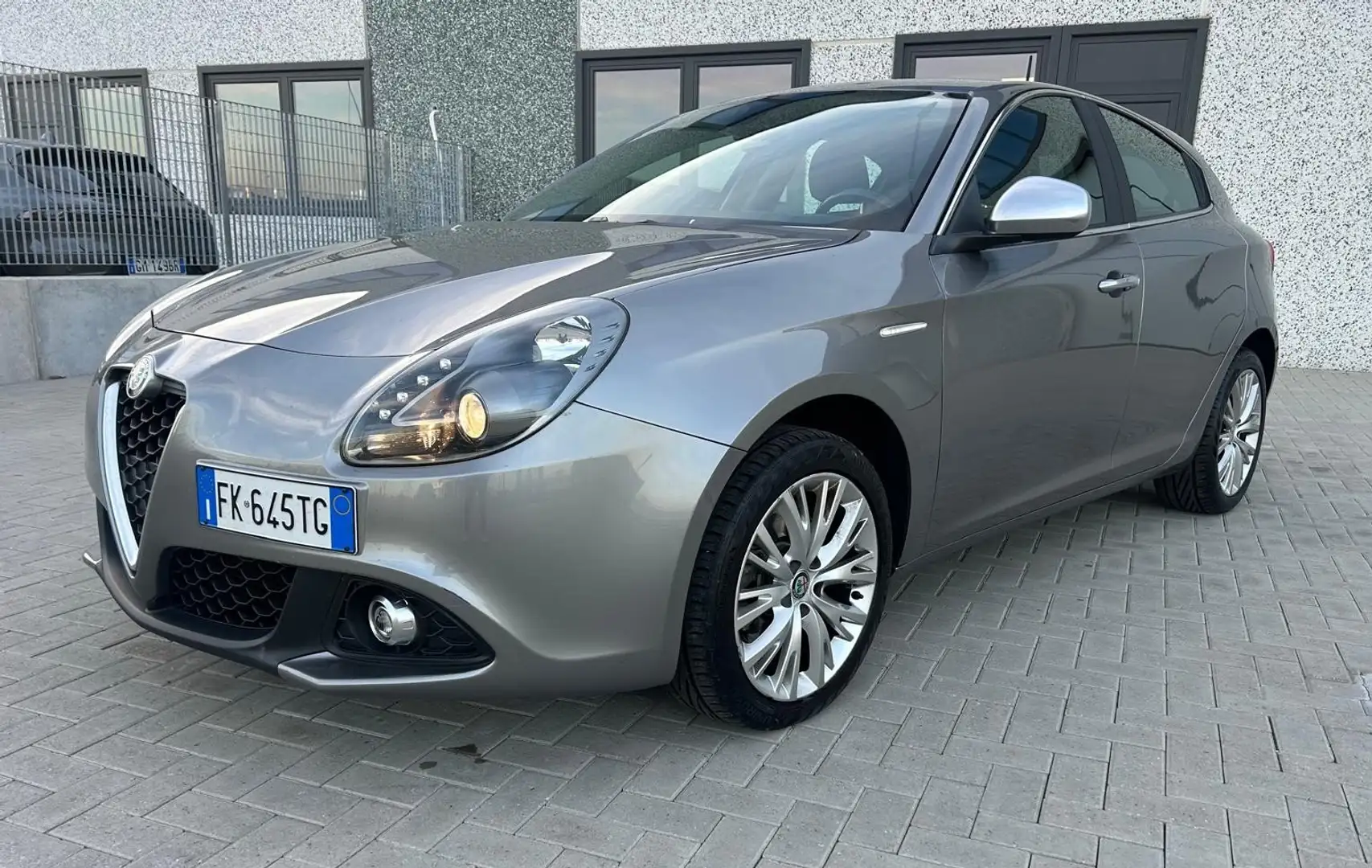Alfa Romeo Giulietta 2.0 jtdm Super 150cv Grigio - 1