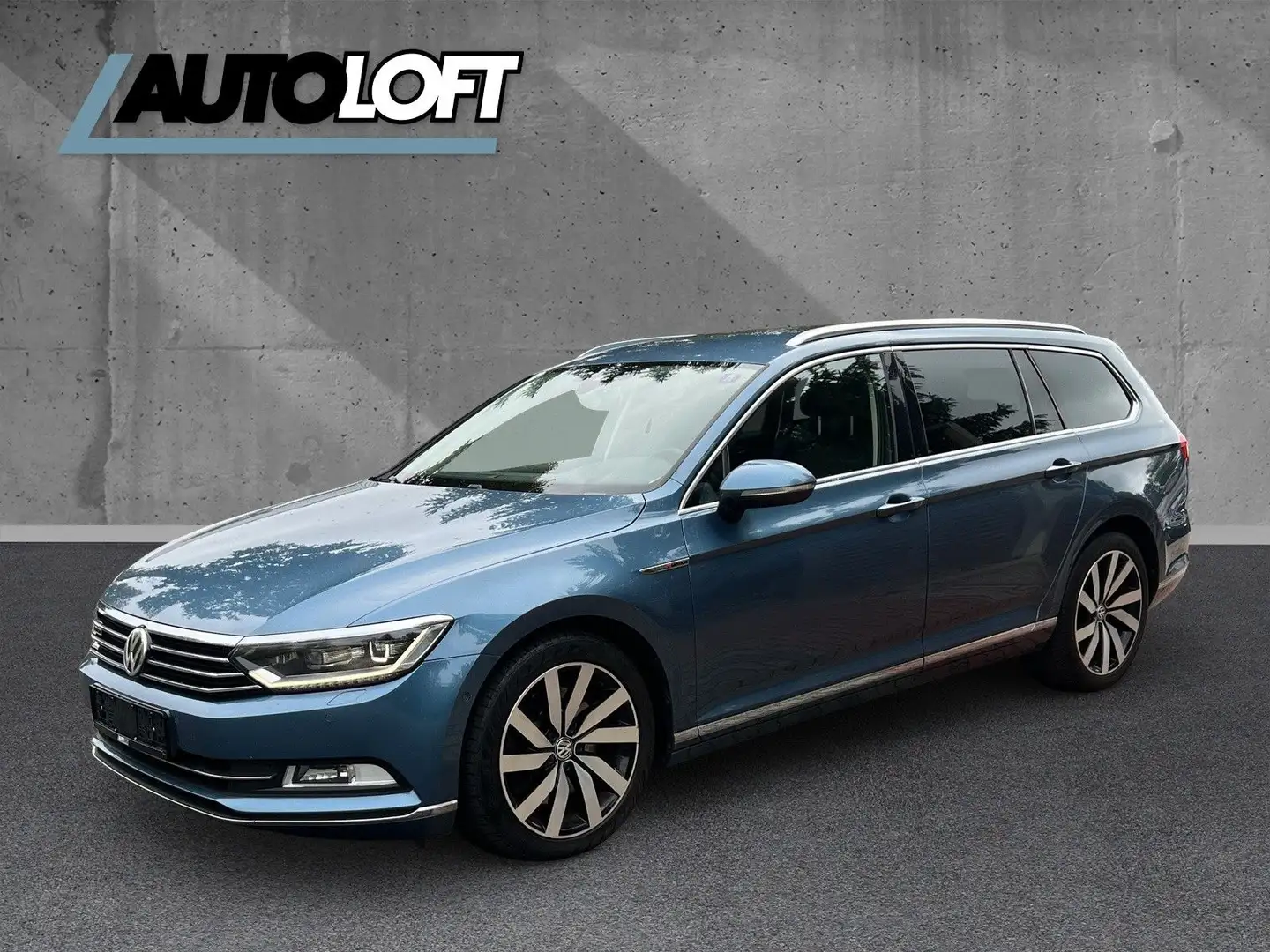 Volkswagen Passat Variant Highline 2Hand/LEDER/LED/ACC/AHK Bleu - 1