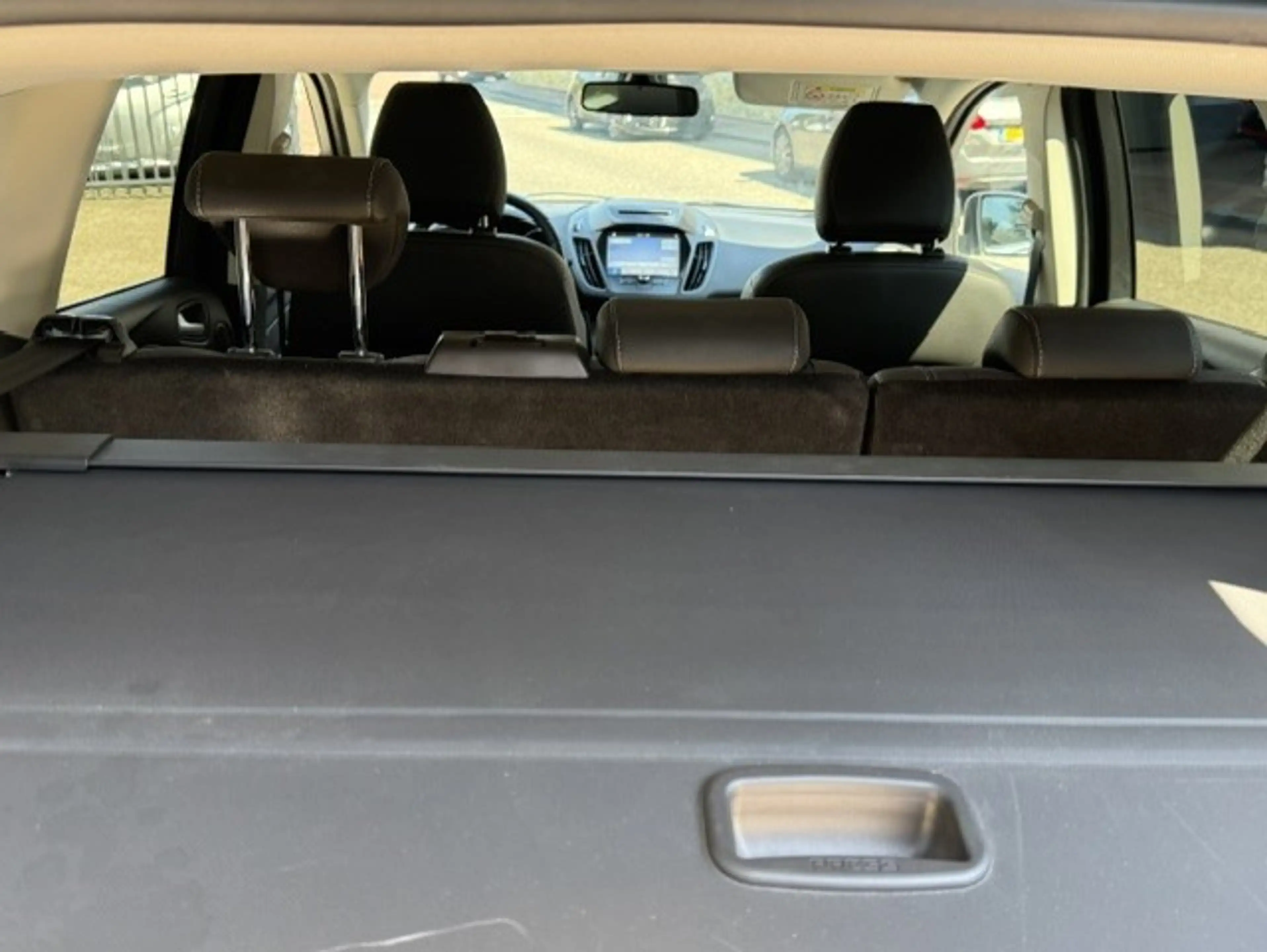 Ford Kuga 1.5 EcoBoost ST Line — photo 12