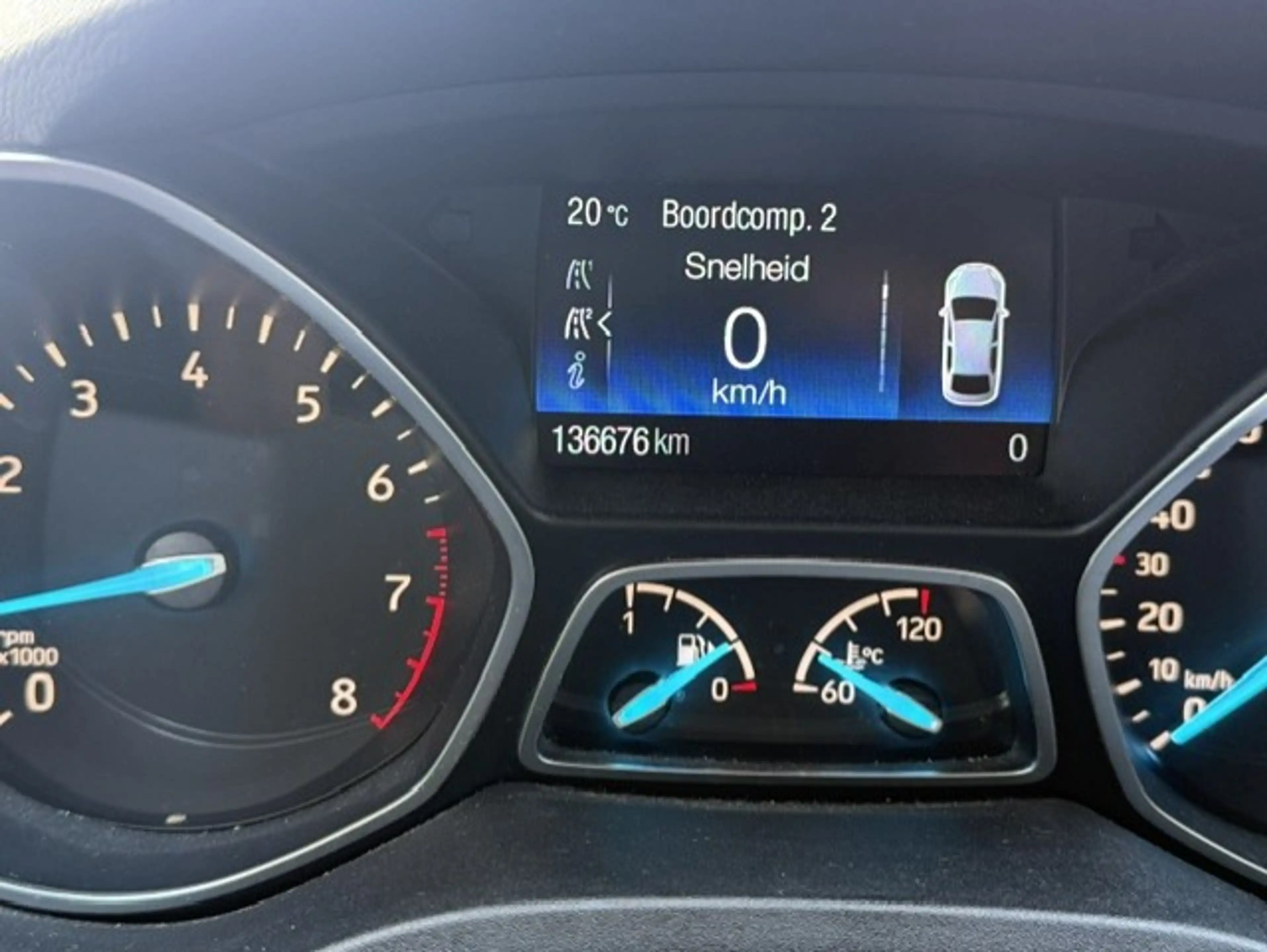 Ford Kuga 1.5 EcoBoost ST Line — photo 10