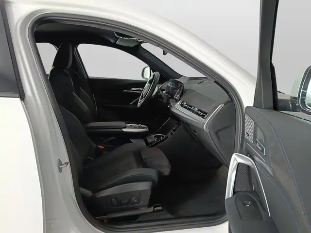 BMW X2 view 11