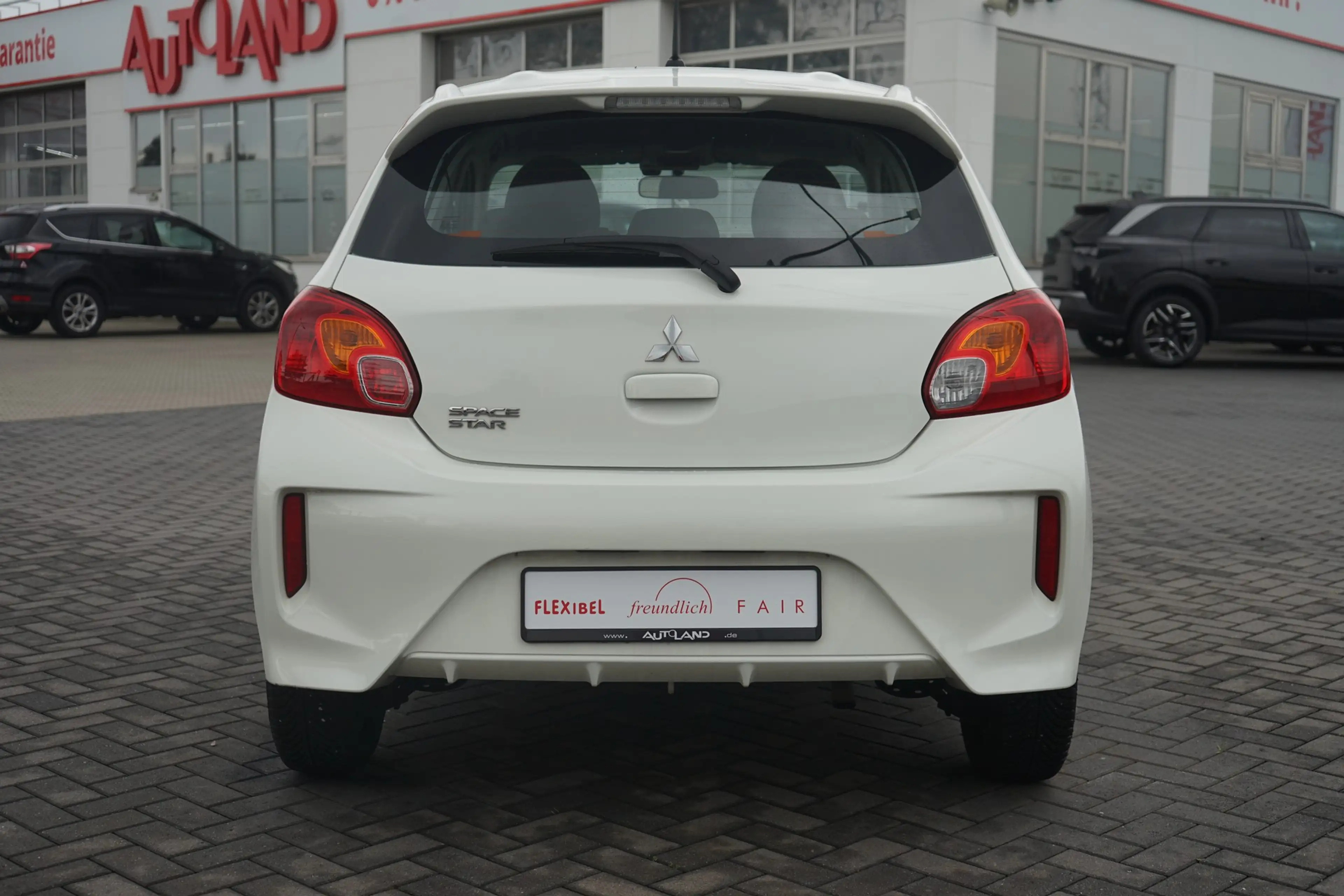 Mitsubishi Space Star 1.2 Select DAB Klima Bluetooth — photo 7