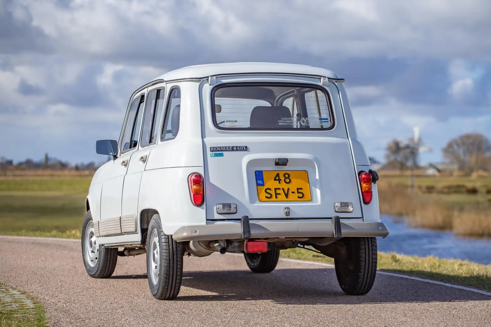 Renault R 4 4 GTL Alb - 2
