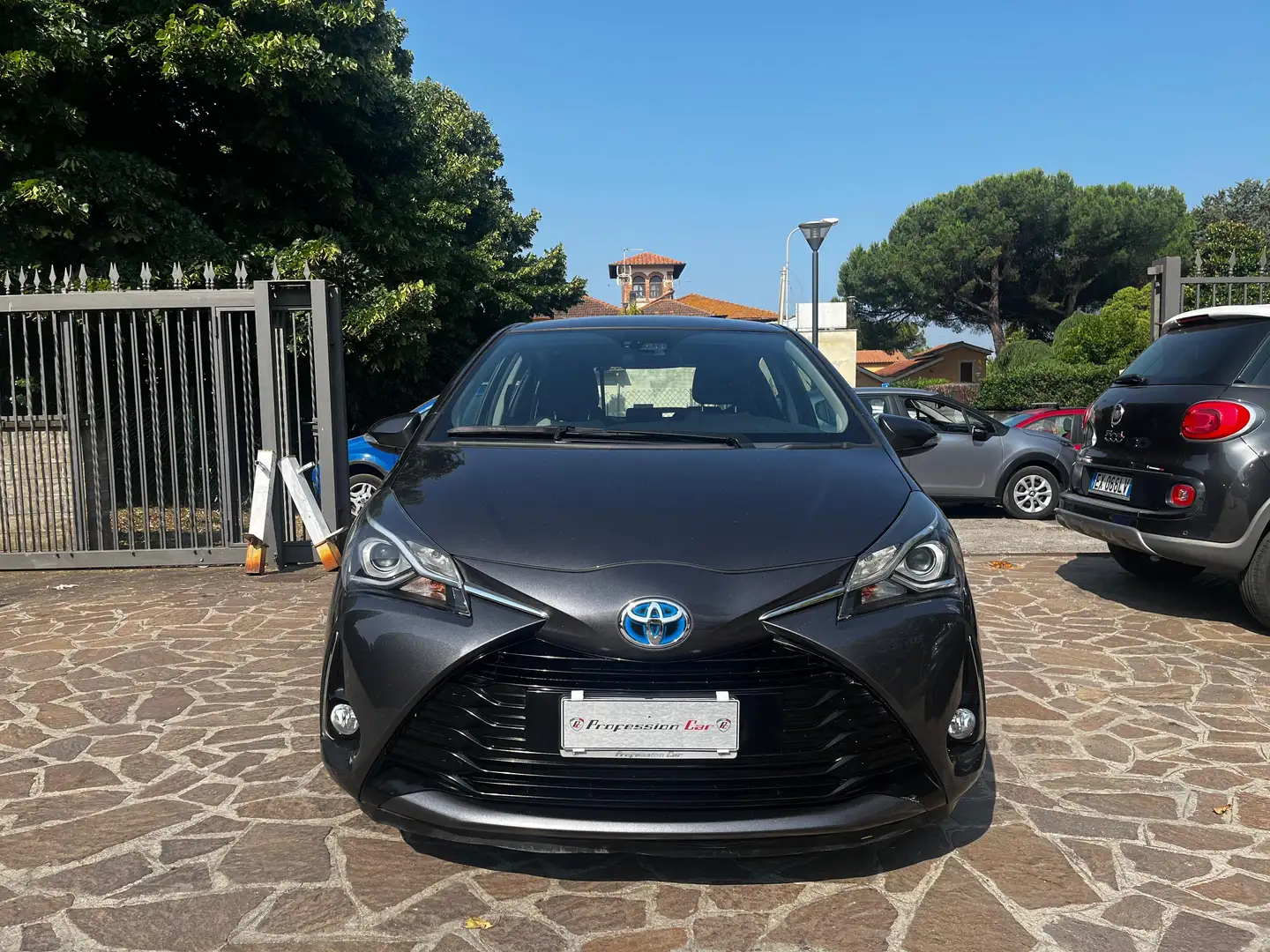 Toyota Yaris Yaris 5p 1.5h Business Grigio - 2
