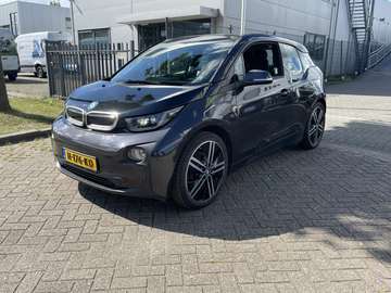 Basis Comfort Advance 22 kWh Panoramadak | Lederen