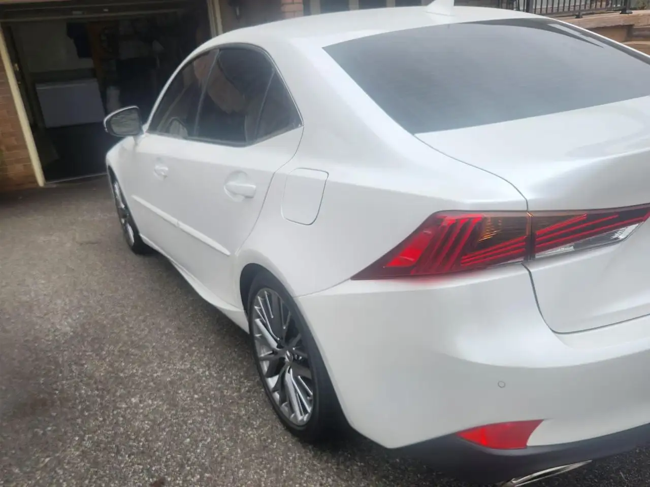 Lexus IS снимка Lexus IS
