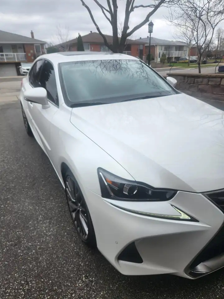 Lexus IS снимка Lexus IS