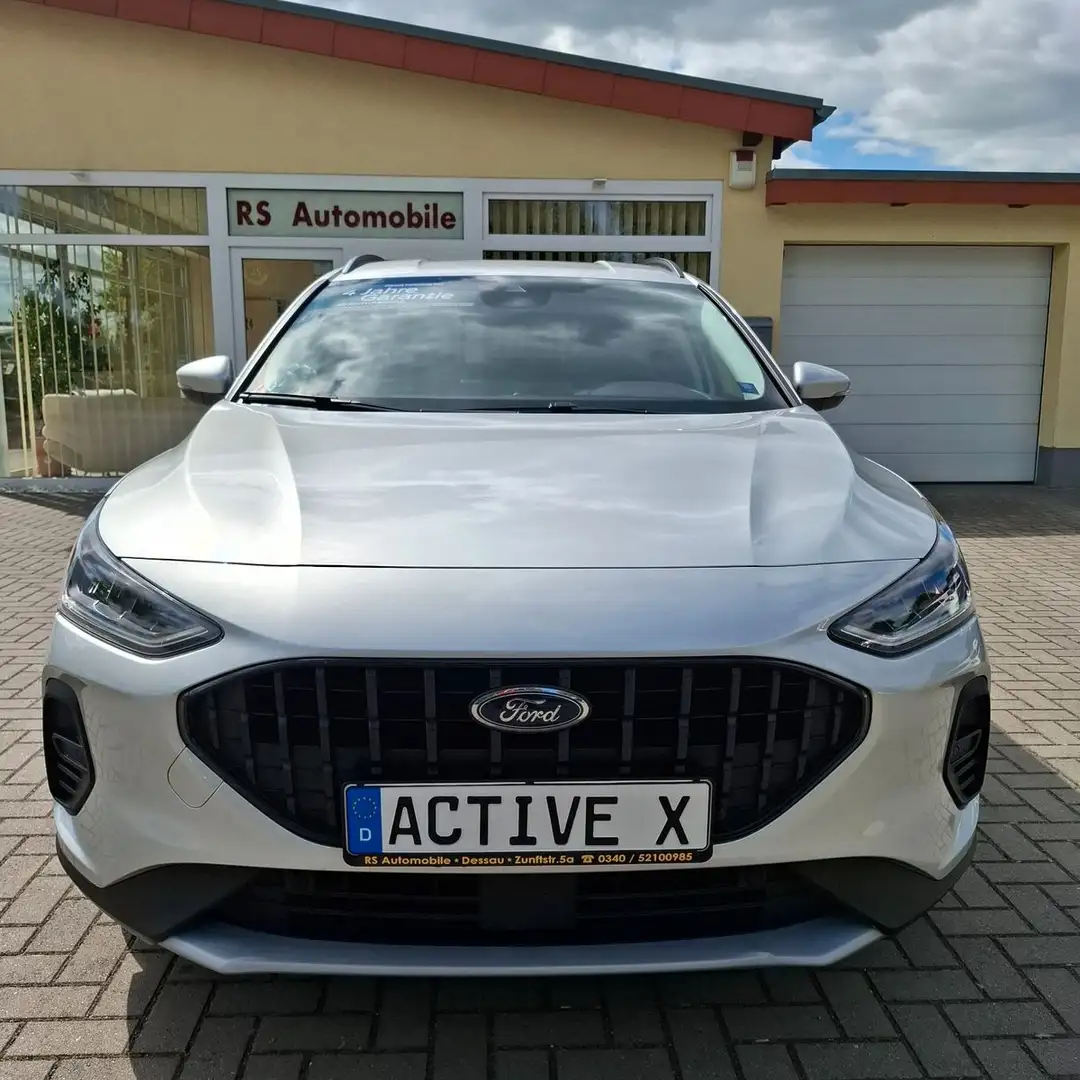 Ford Focus Turnier Active X  ACC+LED+elektr.AHK+B&O Silber - 1