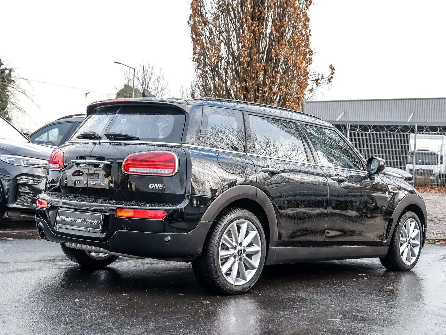 MINI One Clubman One LED PDC V+H DAB Sitzheiz. Klima LM ABS NWS Schwarz - 2