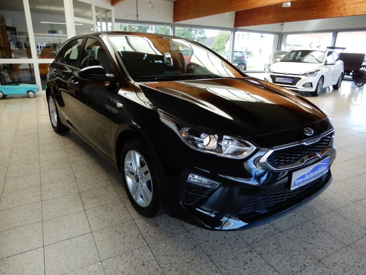 Kia Ceed / cee'd Ceed 1.4 Vision Noir - 1