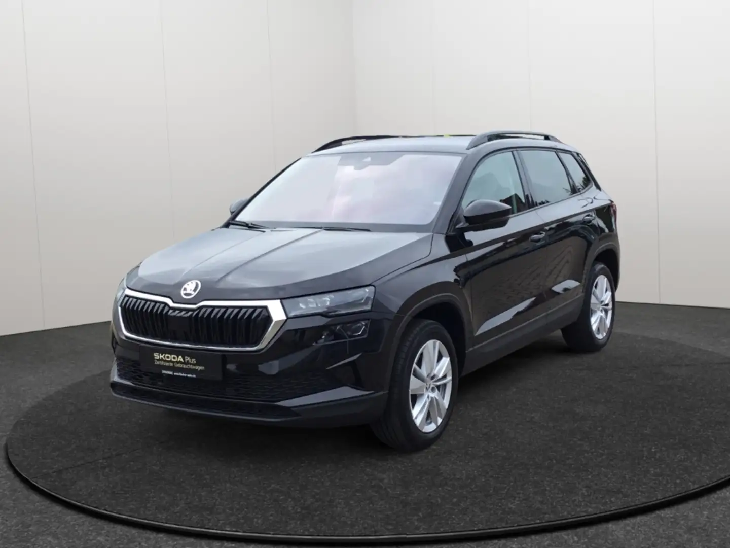 Skoda Karoq 1.5TSI DSG Selection Matrix Navi Rear View ACC Vor Schwarz - 1
