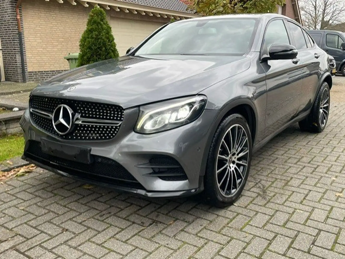 Mercedes-Benz GLC 220 d 4MATIC AMG LINE NAVI NIGHT LED Gris - 1
