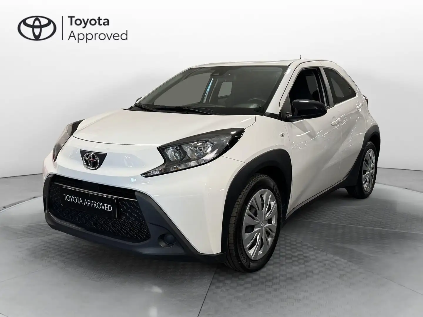 Toyota Aygo X 1.0 VVT-i 72 CV 5 porte Active - 1