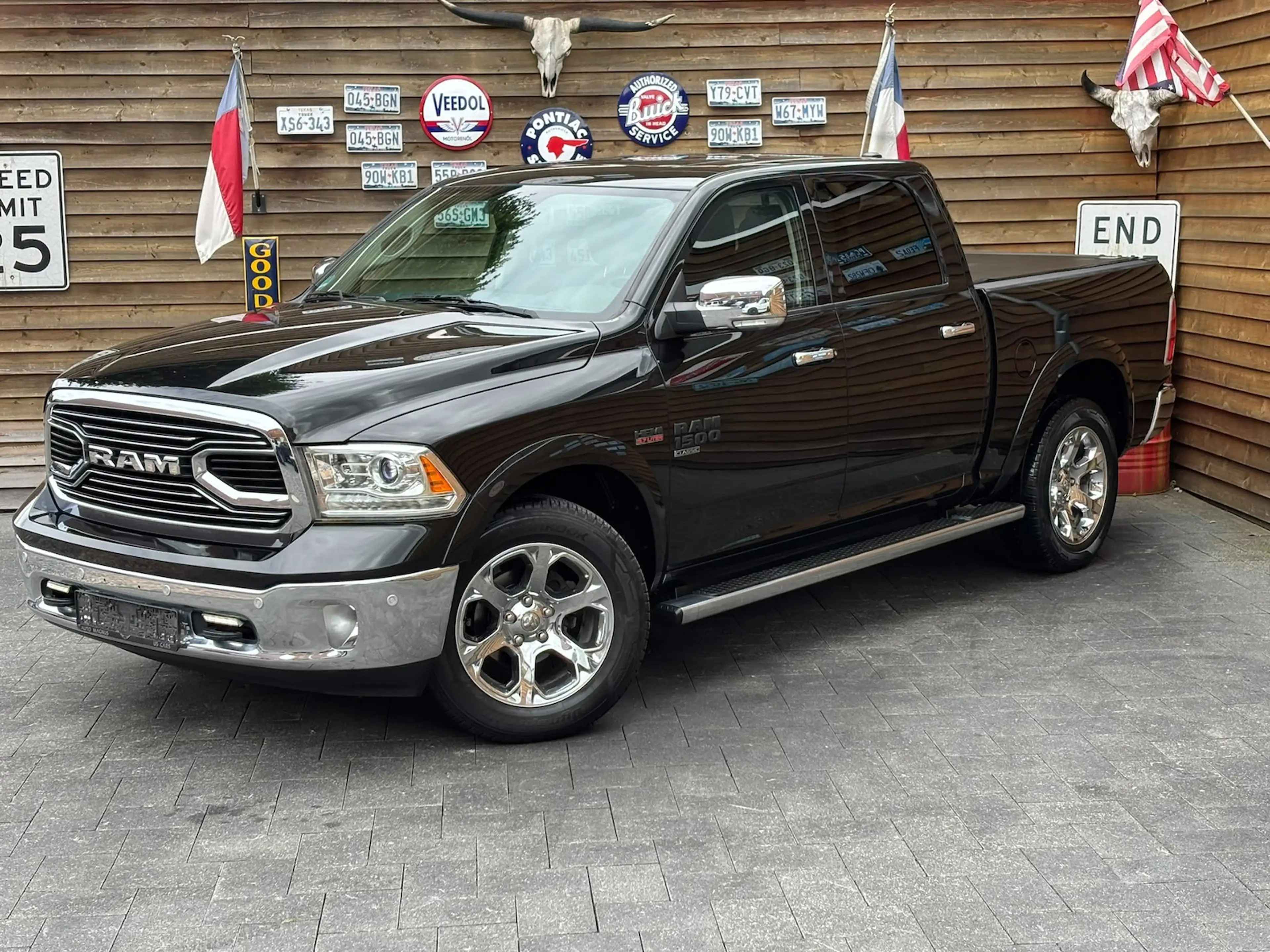 Dodge RAM 1500 Laramie 5,7 4x4 AHK Alpine Unfallfrei — photo 8